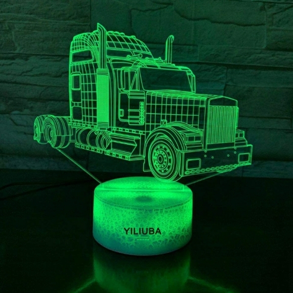 NIB Awesome 3D Semi Truck~Truckers convoy🚛🚚 LED 7 color Change USB night light - Picture 9 of 10